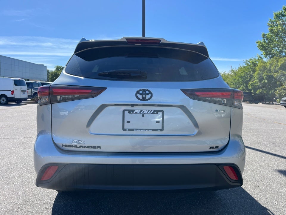 2025 Toyota HIGHLANDER HEV XLE