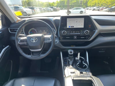2025 Toyota HIGHLANDER HEV XLE