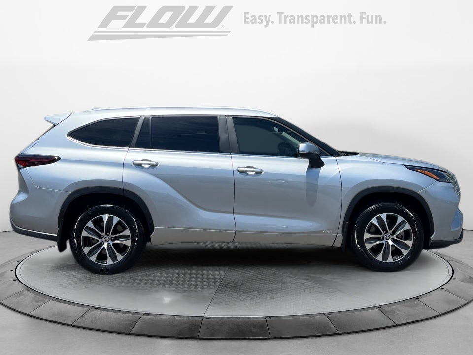 2025 Toyota Highlander Hybrid XLE