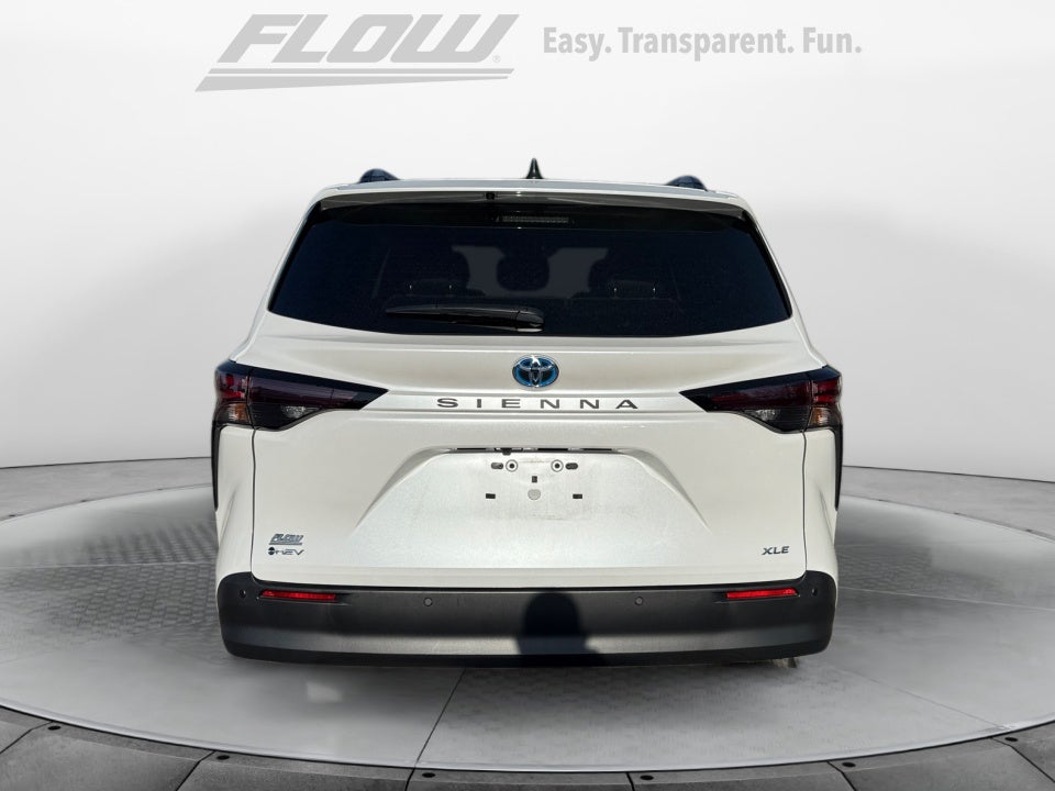 2025 Toyota SIENNA XLE XLE 8 Passenger