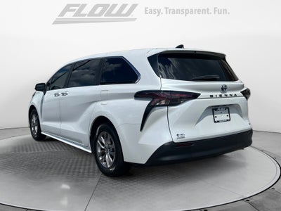 2025 Toyota Sienna XLE