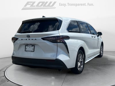 2025 Toyota Sienna XLE