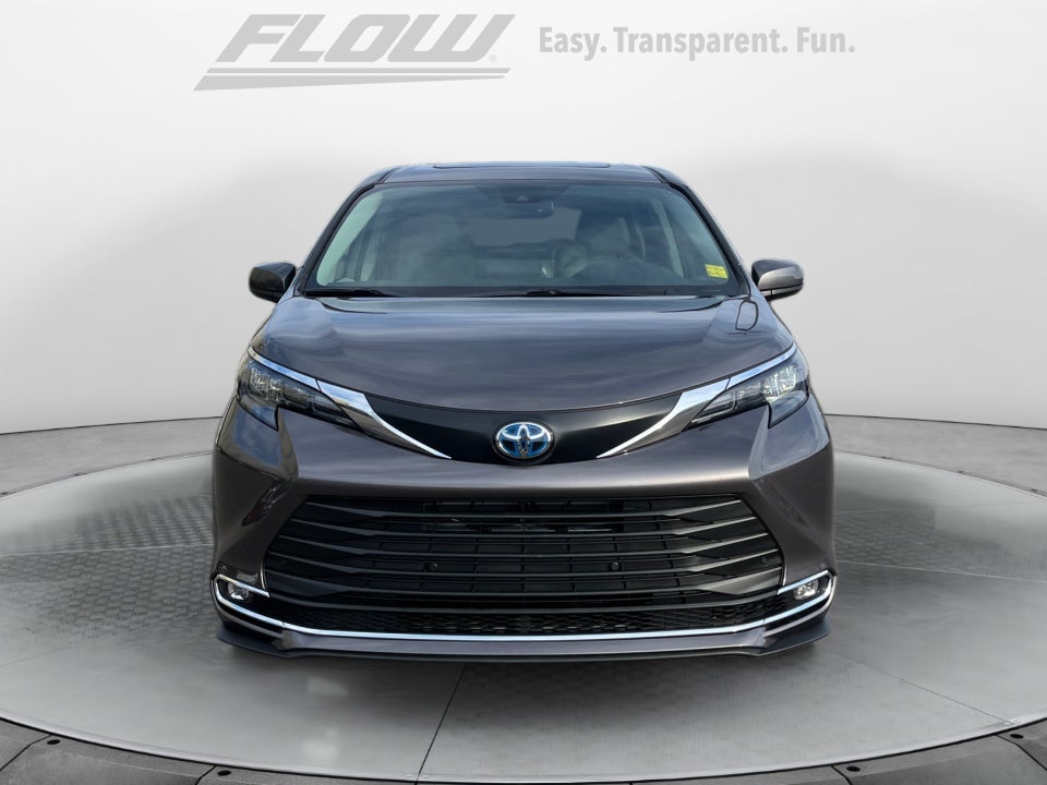 2024 Toyota SIENNA XLE XLE