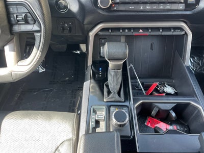 2025 Toyota TUNDRA 4X4 SR5