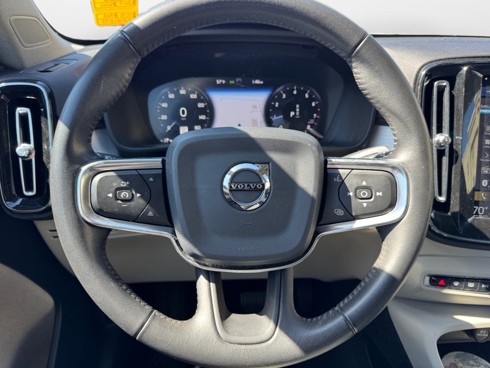 2019 Volvo XC40 T4 Momentum