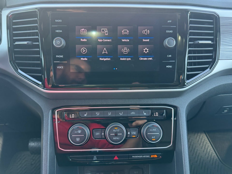 2023 Volkswagen Atlas Cross Sport 3.6L V6 SE w/Technology