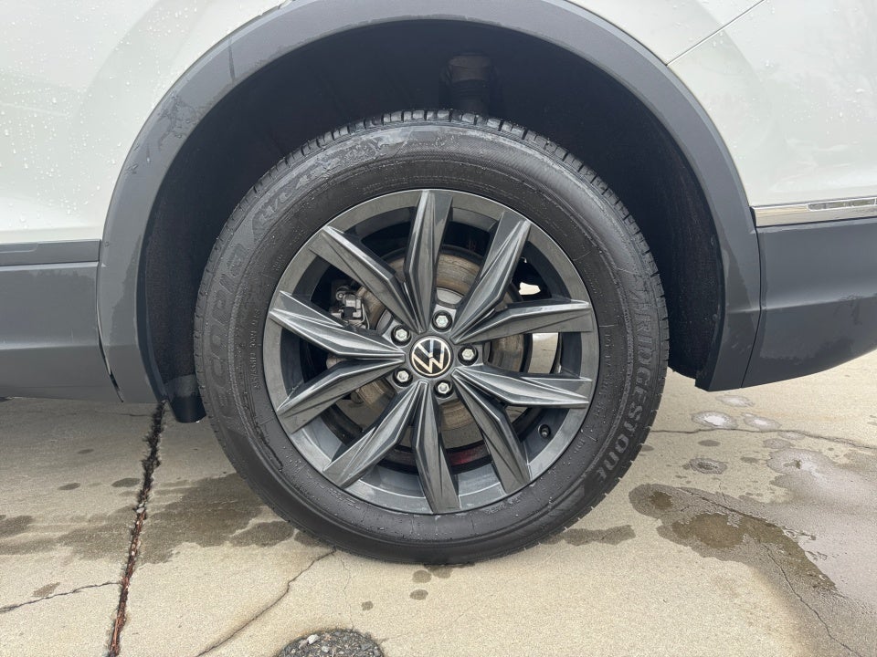 2024 Volkswagen Tiguan 2.0T SE