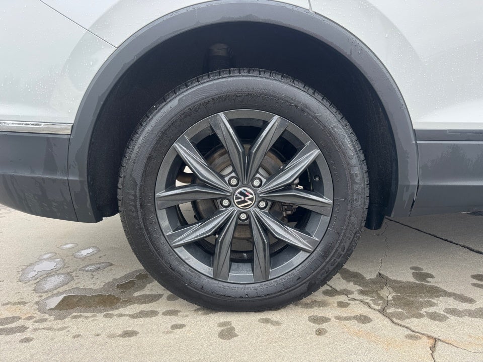 2024 Volkswagen Tiguan 2.0T SE