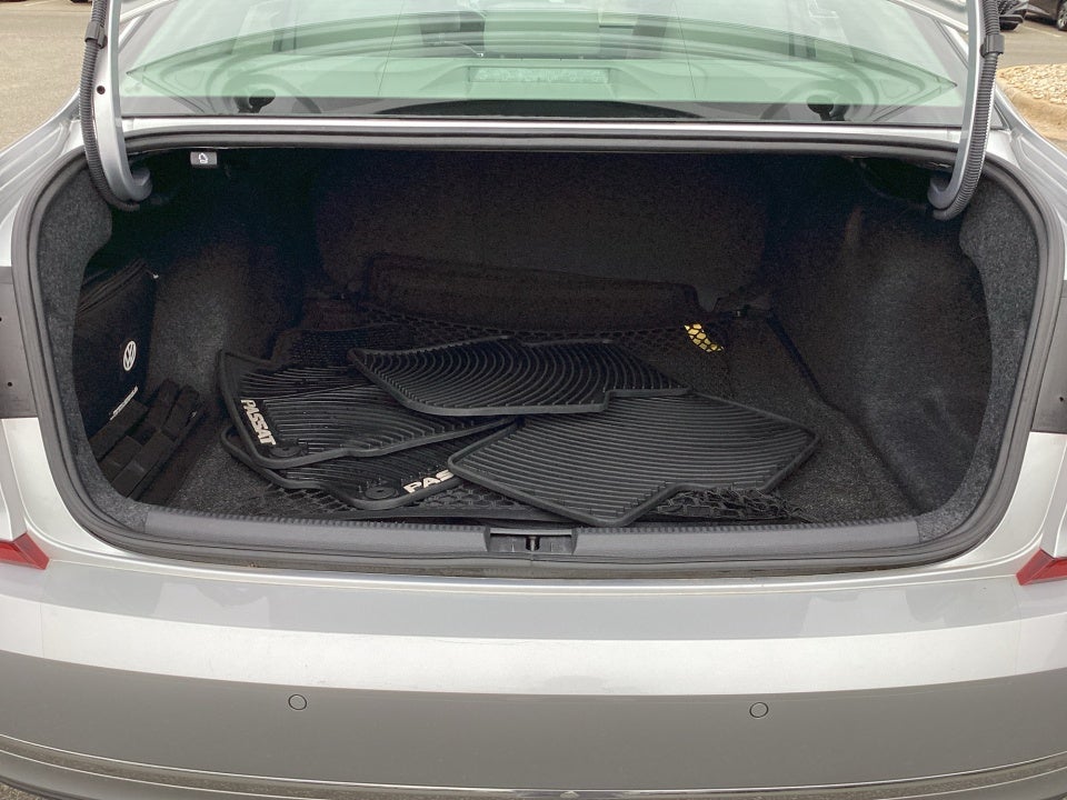 2018 Volkswagen Passat 2.0T SE