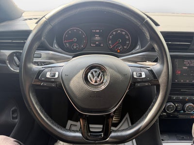 2021 Volkswagen Passat 2.0T R-Line