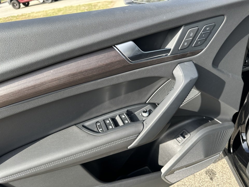 2023 Audi Q5 Premium Plus