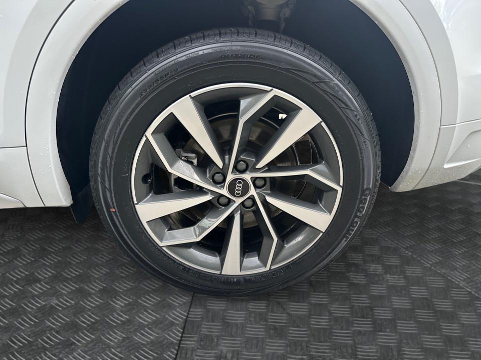 2024 Audi Q5 S line Premium