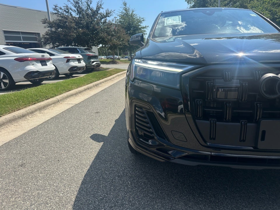 2025 Audi Q7 Premium Plus