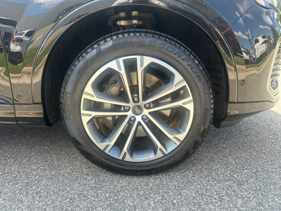2025 Audi Q7 Premium Plus