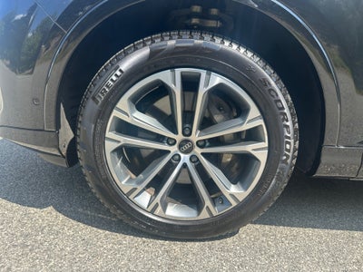 2025 Audi Q7 Premium Plus