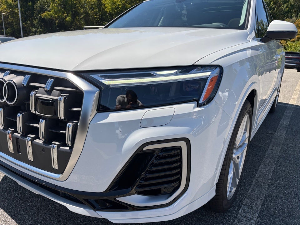 2025 Audi Q7 Premium Plus 55 TFSI quattro Tiptronic