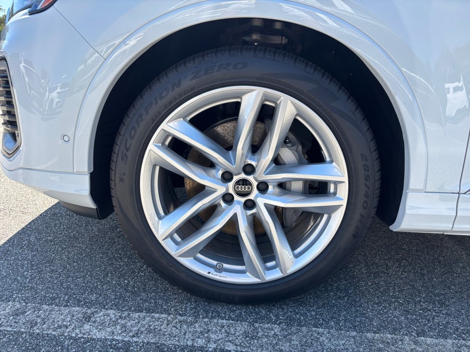2025 Audi Q7 Premium Plus 55 TFSI quattro Tiptronic