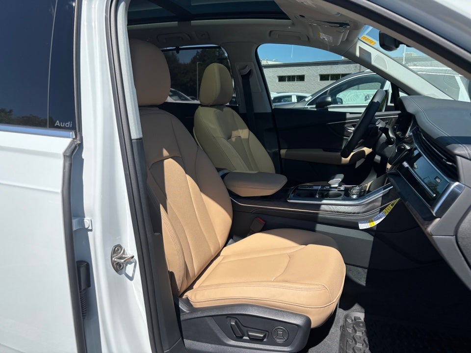 2025 Audi Q7 Premium Plus 55 TFSI quattro Tiptronic
