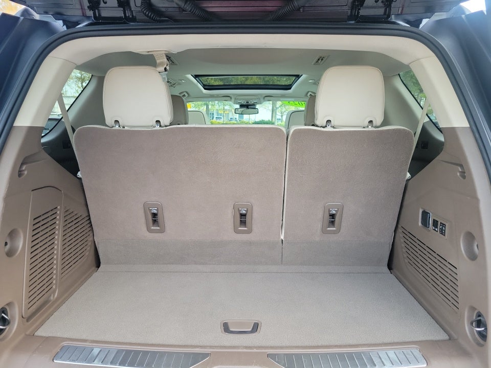 2023 GMC Yukon 4WD Denali