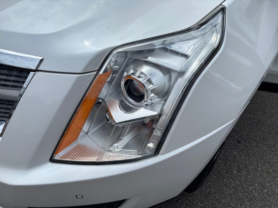 2011 Cadillac SRX Luxury Collection