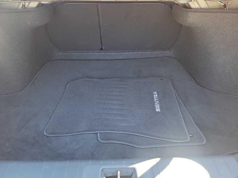 2022 Nissan Sentra SR Xtronic CVT