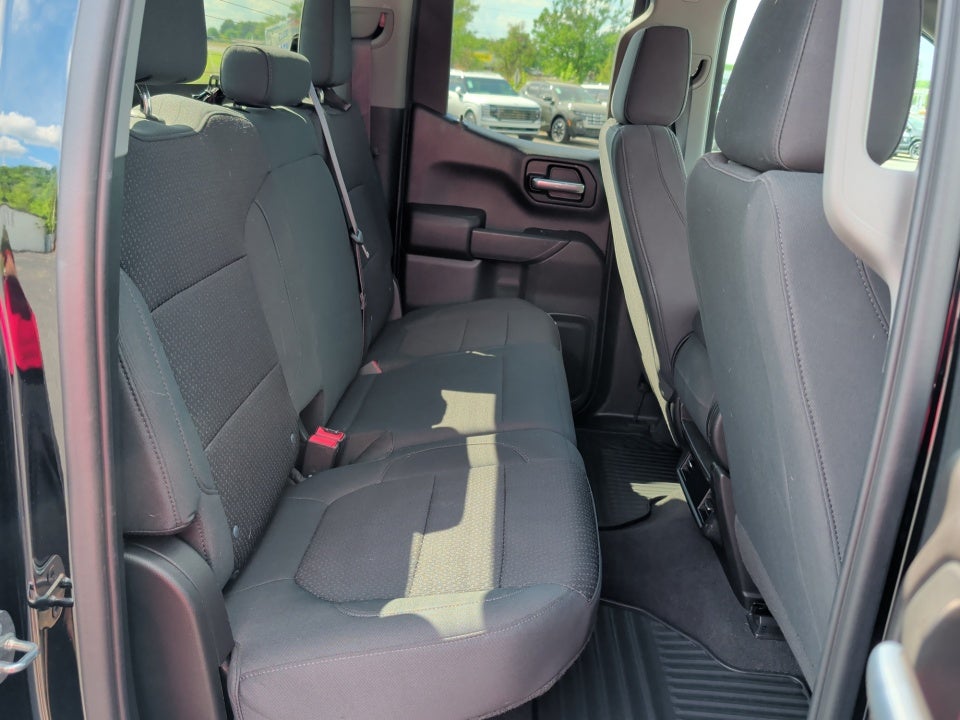 2020 Chevrolet Silverado 1500 4WD Double Cab Standard Bed Custom
