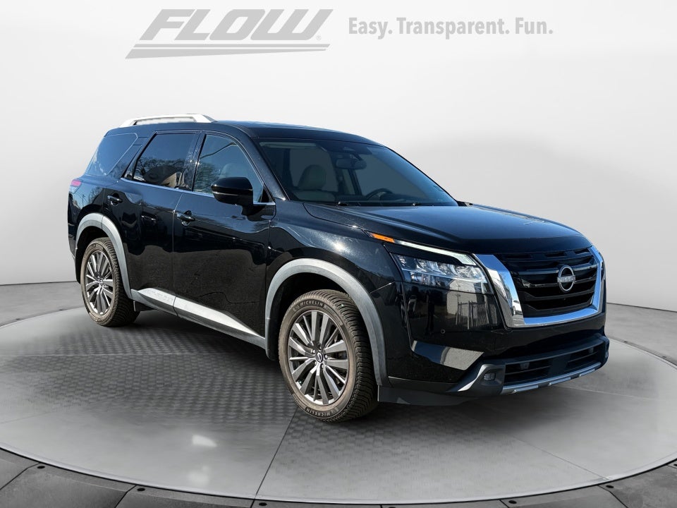 2022 Nissan Pathfinder SL 2WD