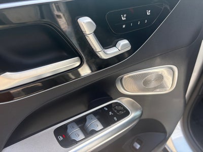 2023 Mercedes-Benz GLC 300 GLC 300