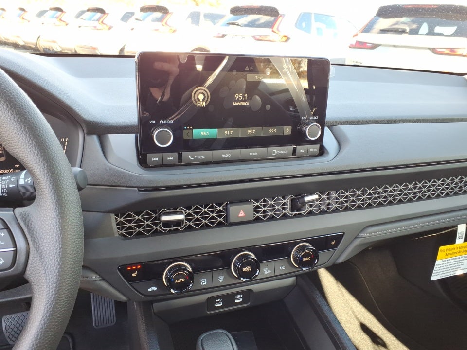 2025 Honda Accord Sedan SE