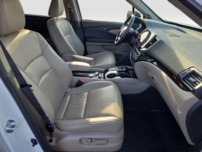 2022 Honda Pilot Touring 7-Passenger