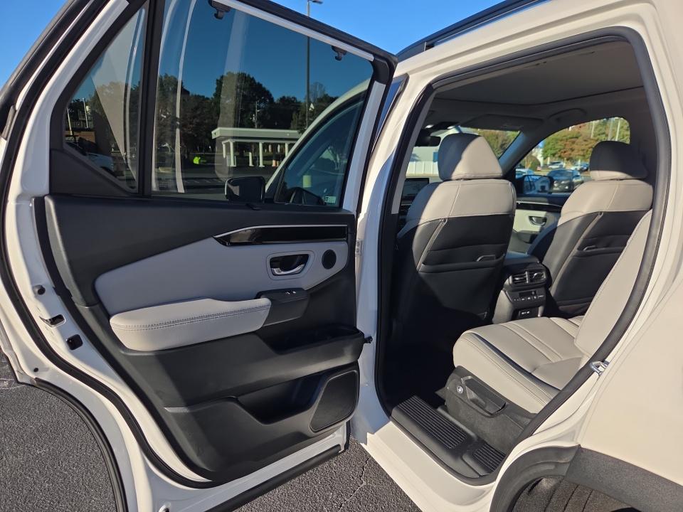 2024 Honda Pilot Touring