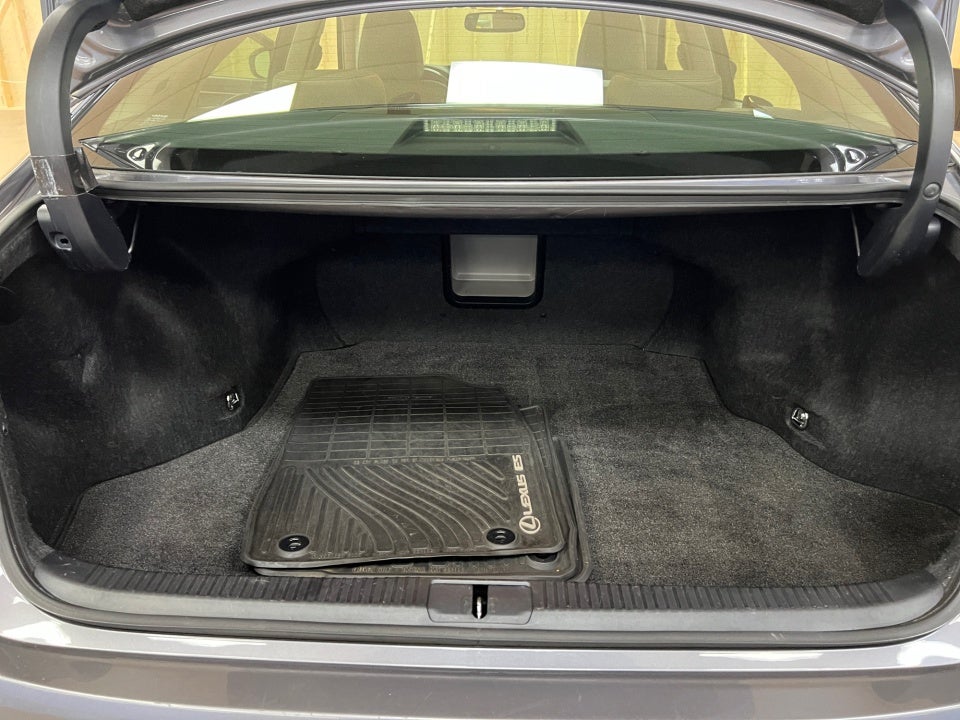 2014 Lexus ES 350 4dr Sdn