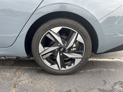 2021 Hyundai Elantra Limited
