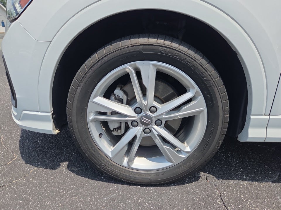 2019 Audi Q3 S line Premium Plus