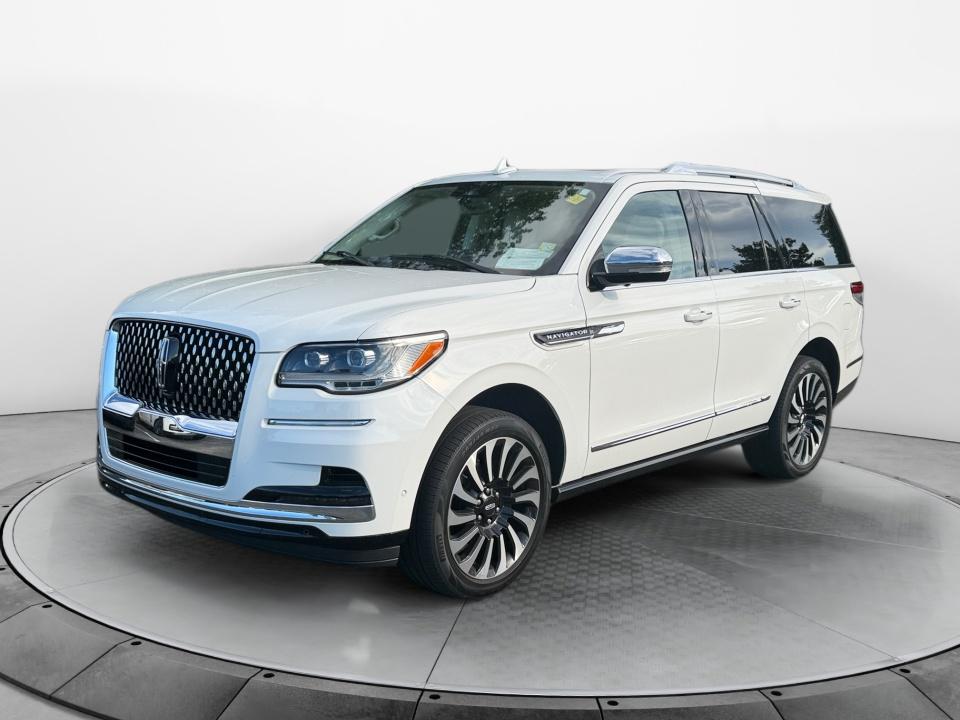 2023 Lincoln Navigator Black Label