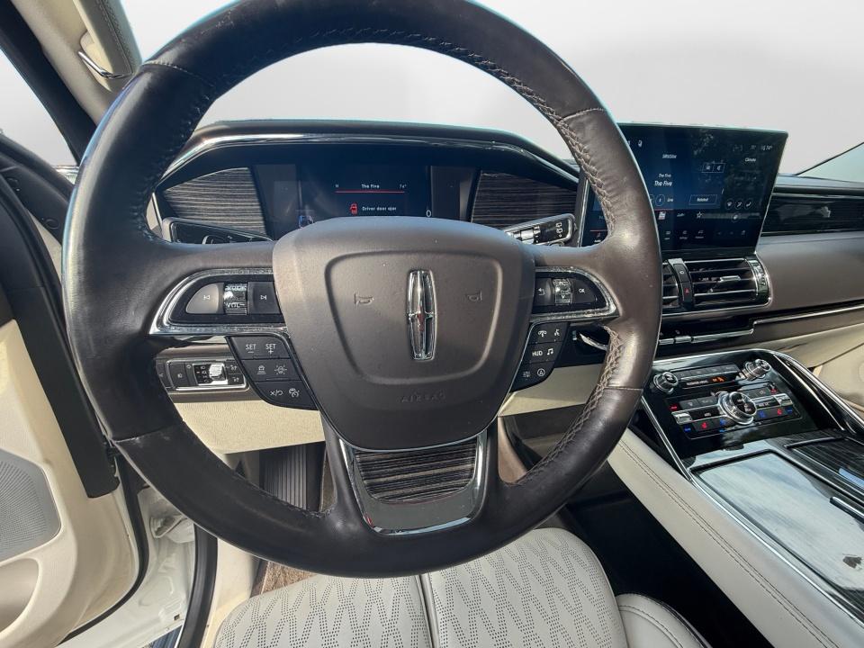 2023 Lincoln Navigator Black Label