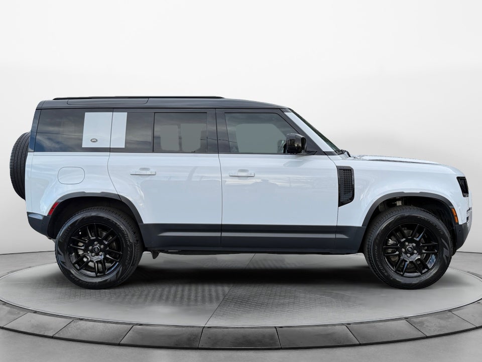 2022 Land Rover Defender 110 S