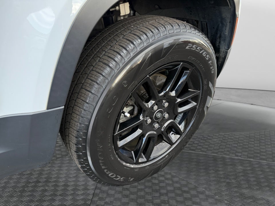 2022 Land Rover Defender 110 S