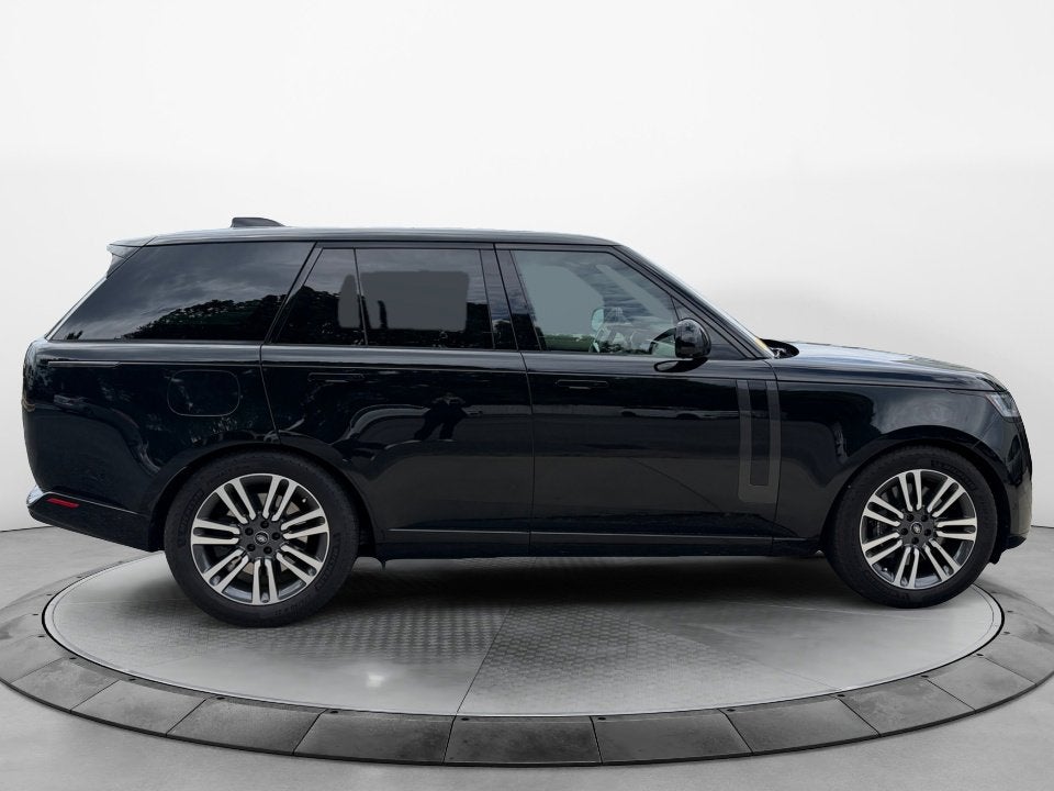 2023 Land Rover Range Rover P530 SE
