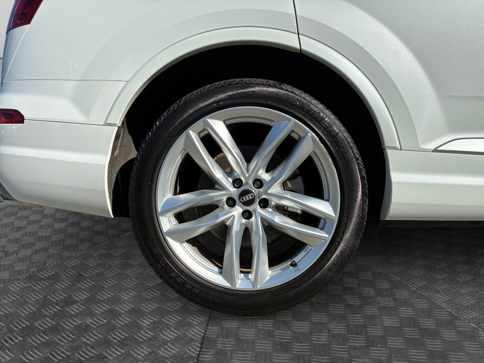 2017 Audi Q7 Prestige