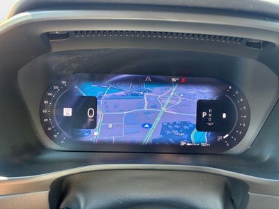 2025 Volvo XC40 B5 Ultra Bright Theme