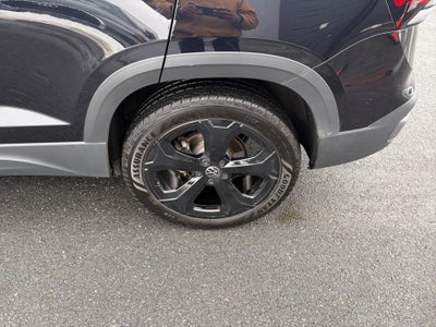 2025 Volkswagen Taos 1.5T SE Black