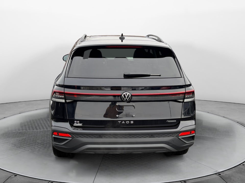 2025 Volkswagen Taos 1.5T SE Black