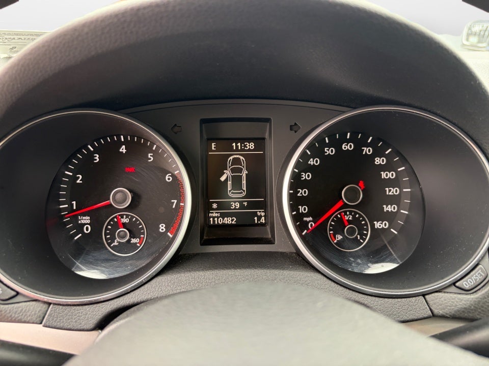 2012 Volkswagen Golf 2.5L 2-Door