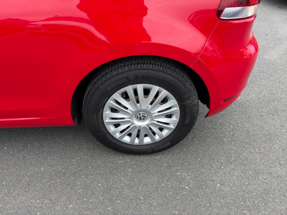 2012 Volkswagen Golf 2.5L 2-Door