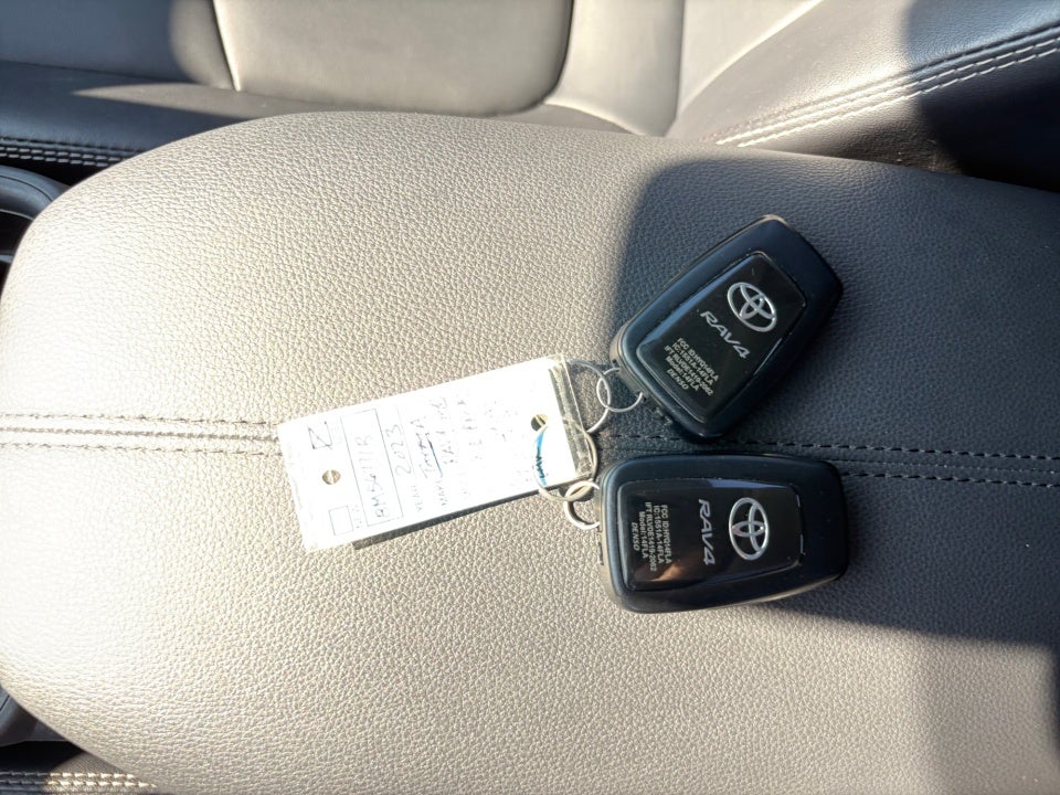 2023 Toyota RAV4 Hybrid Hybrid XLE Premium