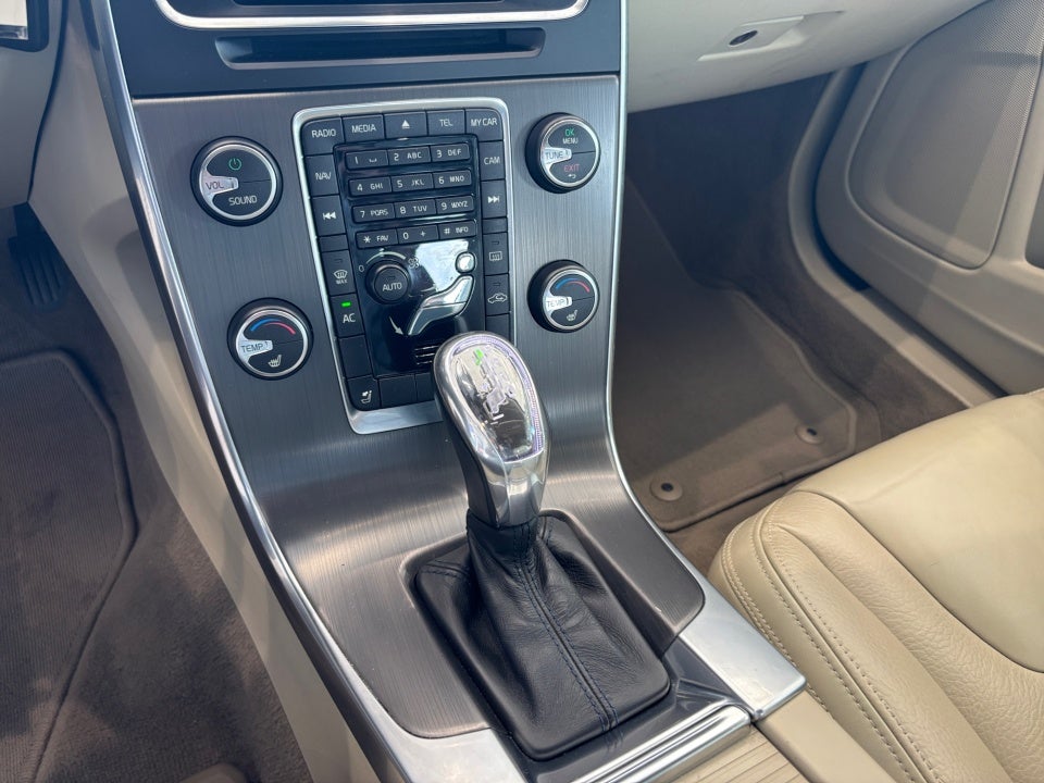 2013 Volvo S60 T6 Platinum