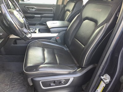 2020 RAM 1500 Laramie Crew Cab 4x4 5'7" Box