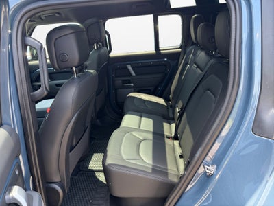 2024 Land Rover Defender X-Dynamic SE
