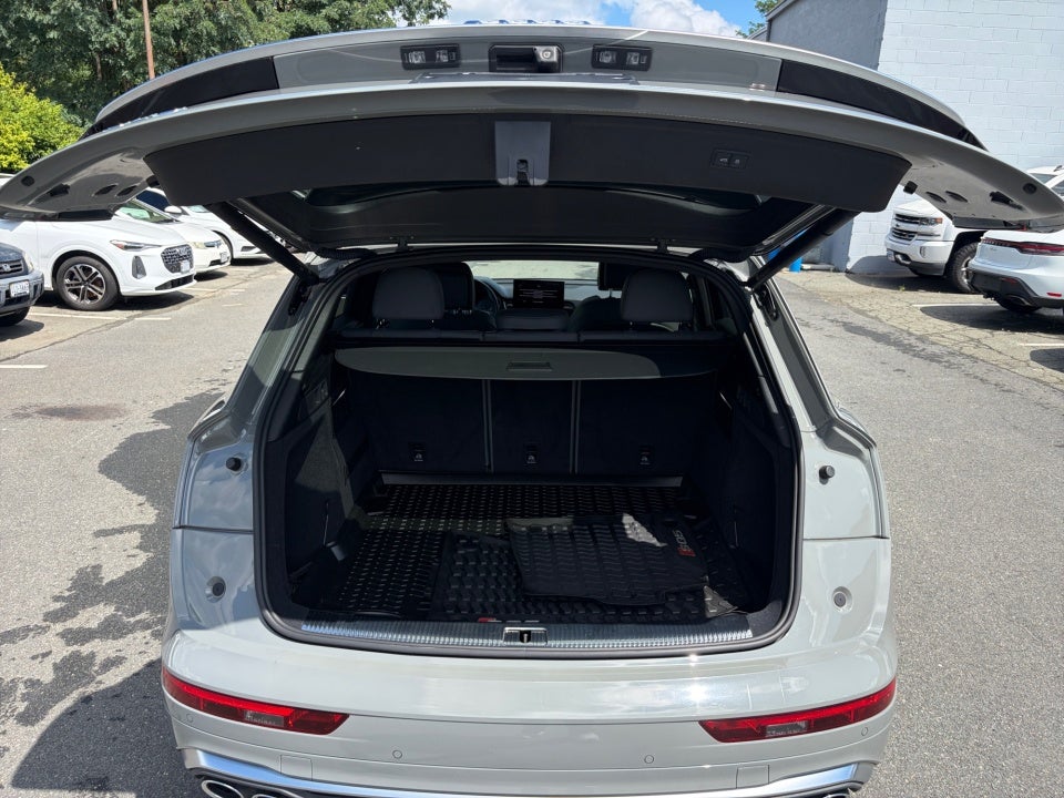 2022 Audi SQ5 Premium